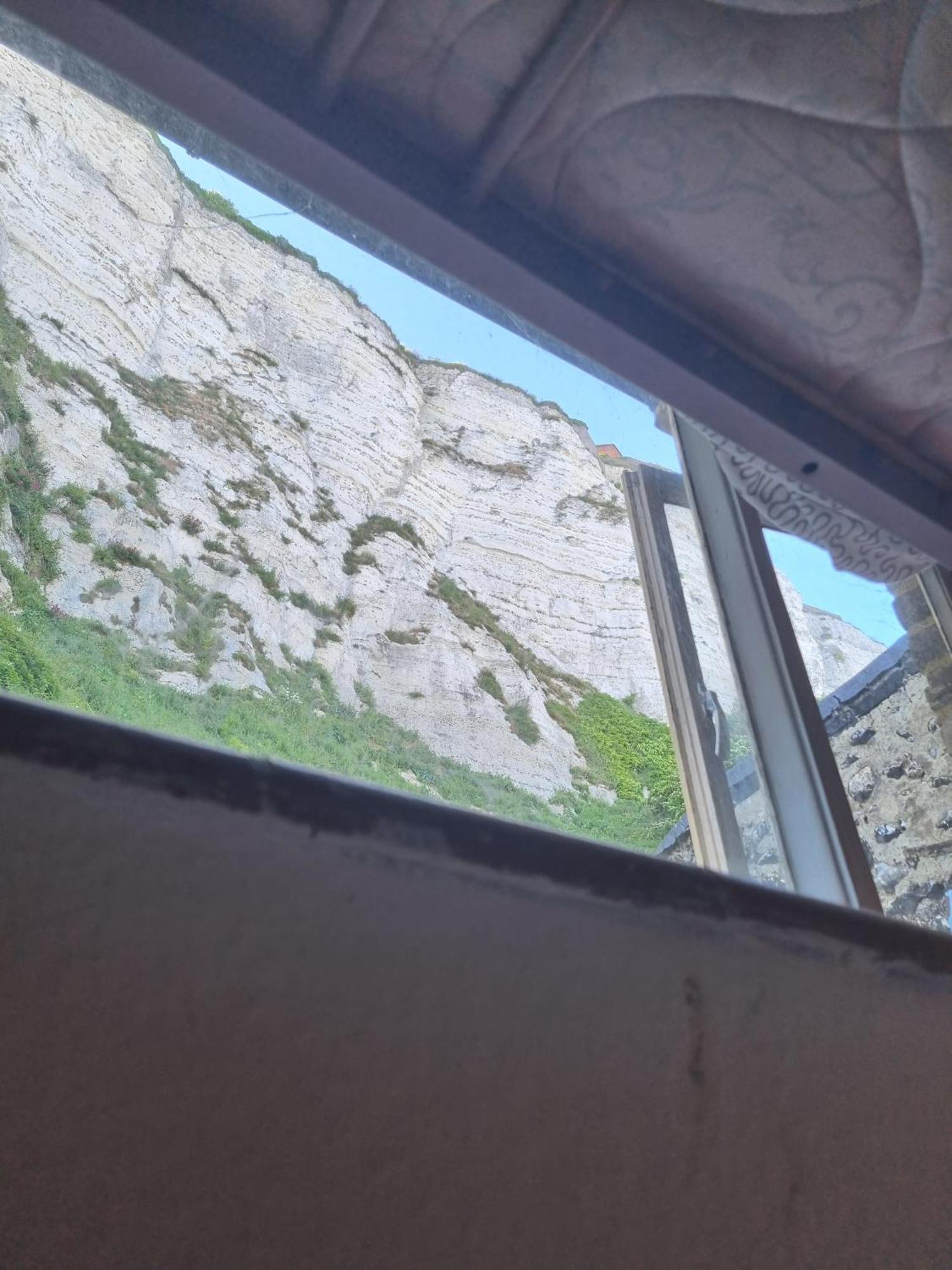 First And Last Youth Hostel Dover Exteriér fotografie