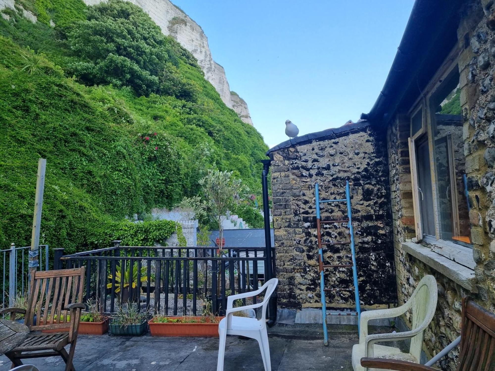First And Last Youth Hostel Dover Exteriér fotografie
