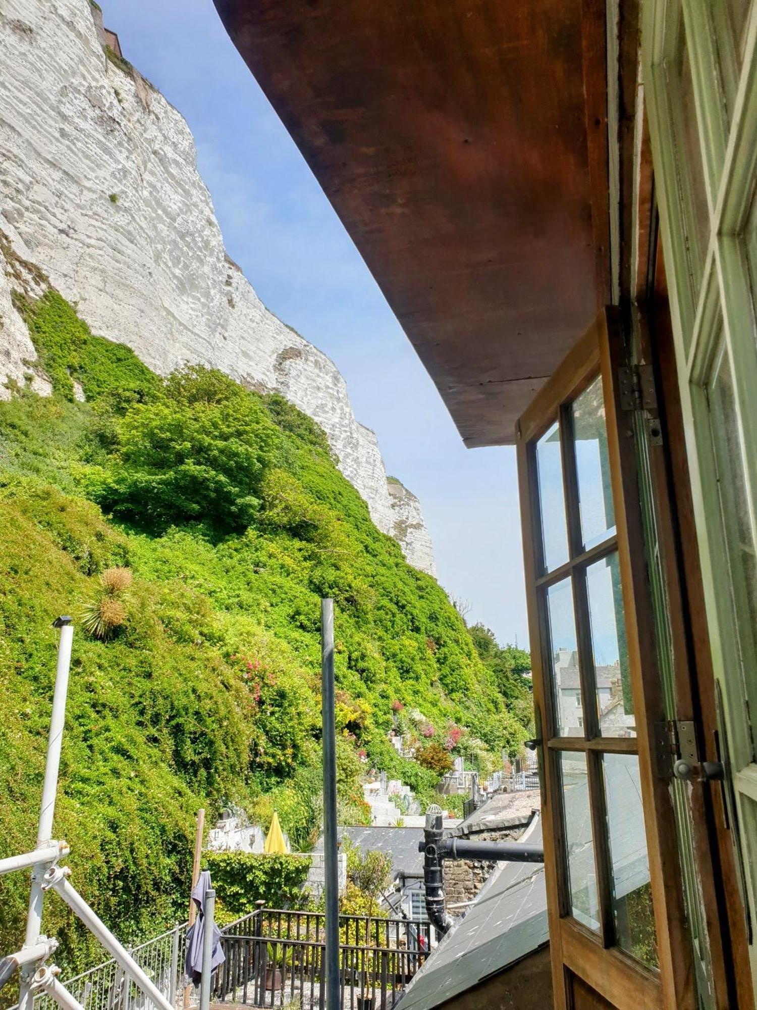 First And Last Youth Hostel Dover Exteriér fotografie